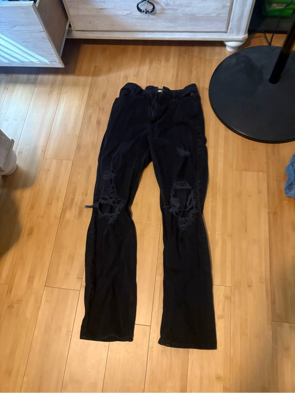 PacSun Black High-Rise Distressed Women's Jeans
